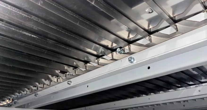 Фиксаторы жалюзийного ложе